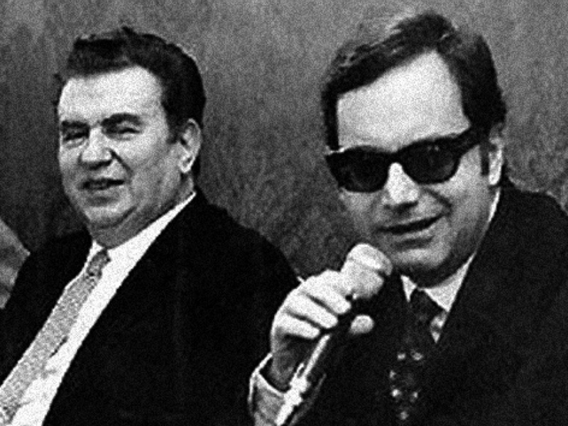 Giuseppe Montesano (a destra) con l'attore Gino Cervi (a sinistra). Giuseppe Montesano (a destra) con l'attore Gino Cervi (a sinistra).