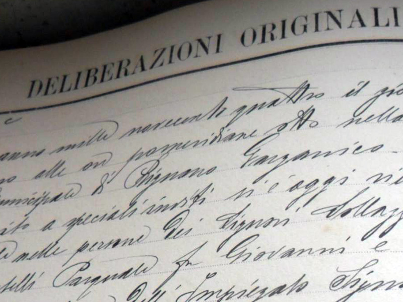 Stralcio della delibera comunale con cui si affittano alloggi per i soldati chiamati a sedare la rivolta del 1904.